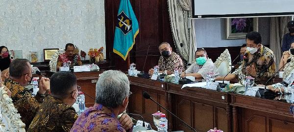 Pengawasan Protokol Kesehatan dan Izin Orang Tua Kunci Keberhasilan PTM Terbatas di Surabaya