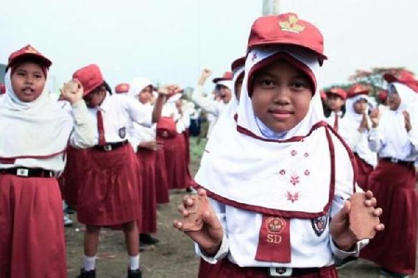 Perketat Libur Nataru, Kemendikbud: Pembagian Rapor SD-SMA Januari 2022